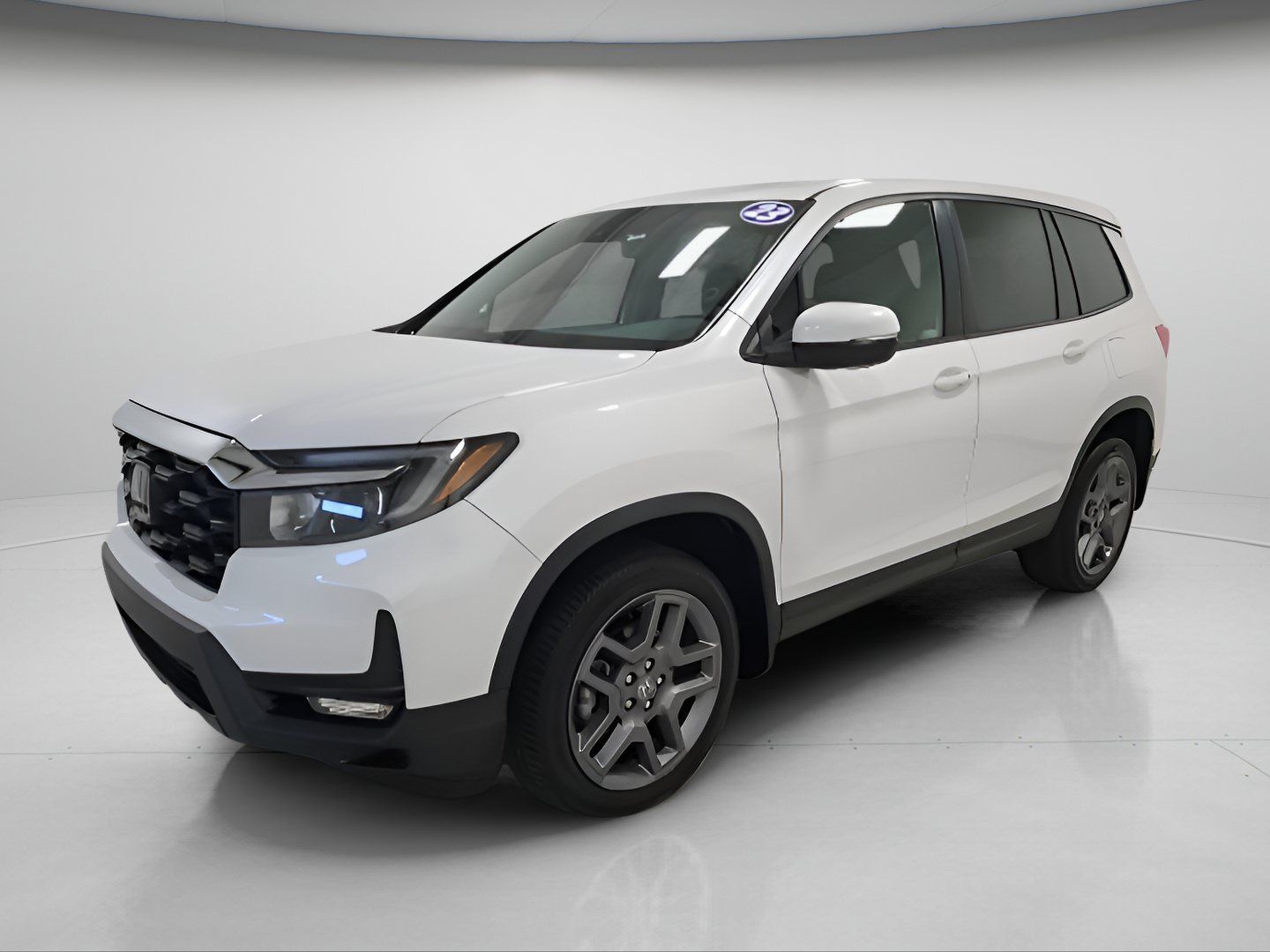 Used 2023 Honda Passport EX-L image 3