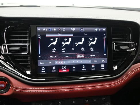 Used 2024 Dodge Durango SRT image 17