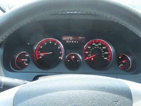Used 2012 GMC Acadia SLT FWD image 26