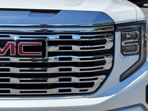 Used 2023 GMC Sierra 1500 Denali w/ Technology Package AWD/4WD image 55