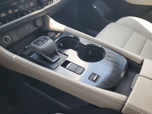 Used 2023 Nissan Rogue SL w/ SL Premium Package FWD image 18