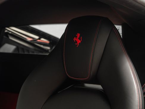 Used 2018 Ferrari 488 GTB RWD image 29