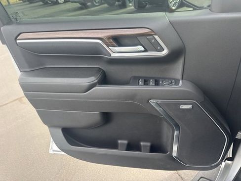 Used 2022 Chevrolet Silverado 1500 LT Trail Boss w/ Convenience Package II image 15