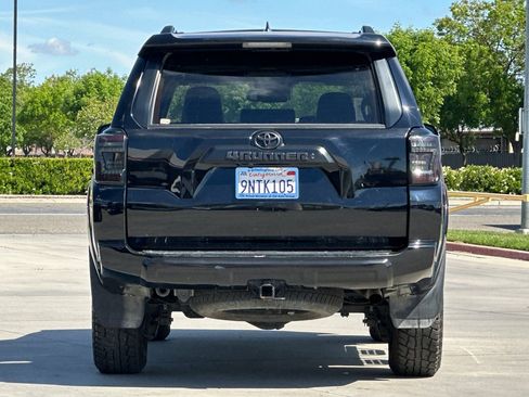 Used 2024 Toyota 4Runner TRD Off-Road Premium w/ Off Road Premium Plus Package AWD/4WD image 5