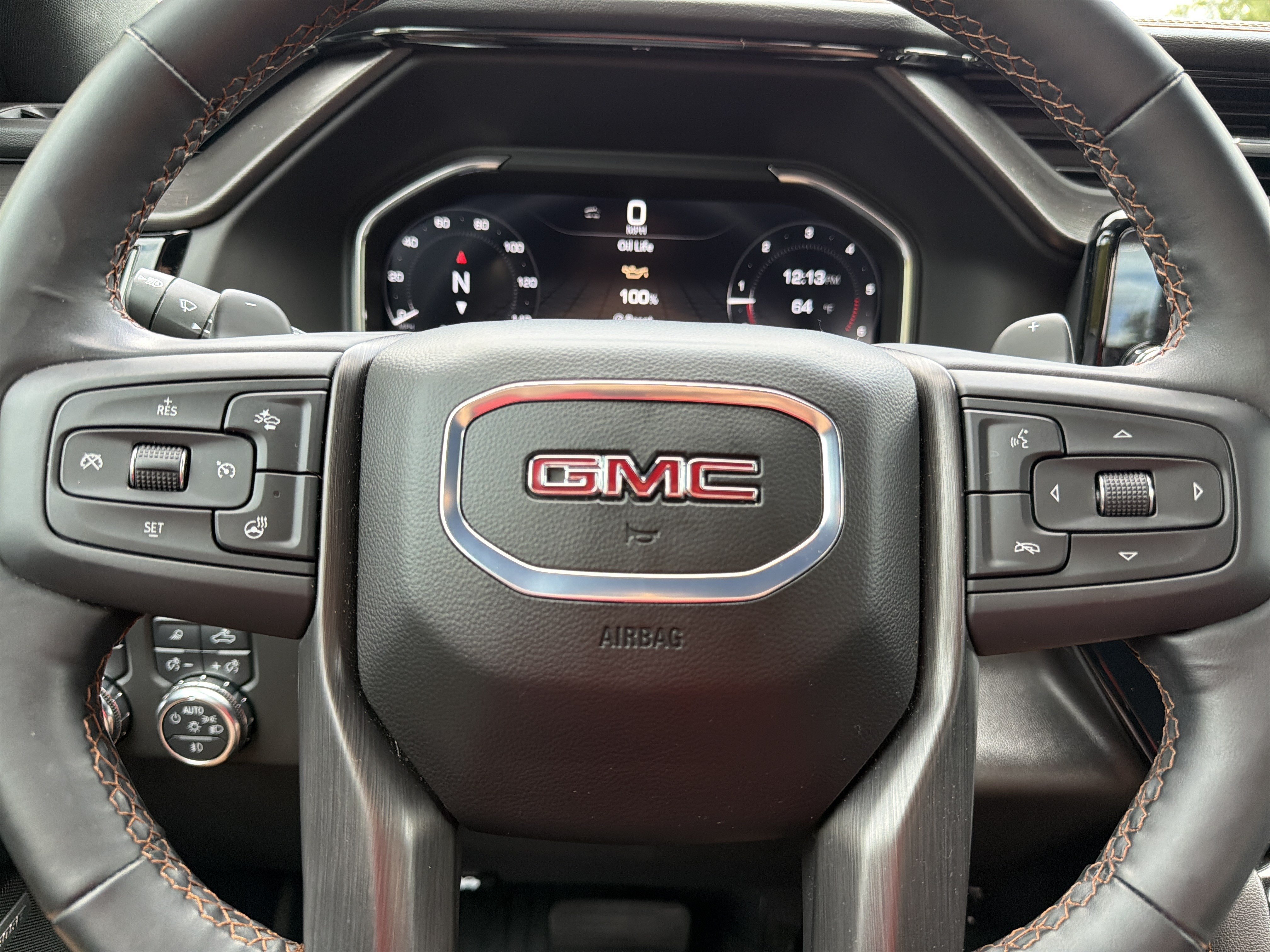 Used 2025 GMC Sierra 1500 AT4 w/ AT4 Premium Package AWD/4WD image 9