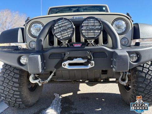 Used 2018 Jeep Wrangler Unlimited Rubicon image 12