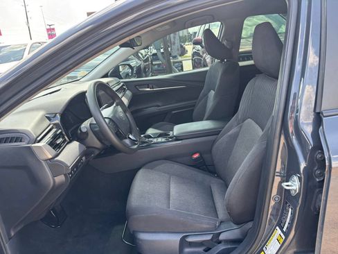 Used 2025 Toyota Camry LE FWD image 25
