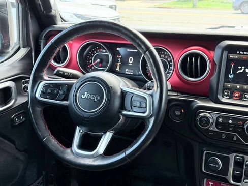 Used 2021 Jeep Wrangler Unlimited Rubicon AWD/4WD image 27