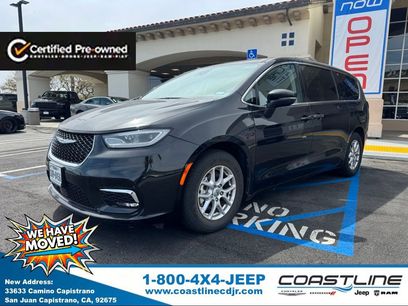 Certified 2023 Chrysler Pacifica Touring-L