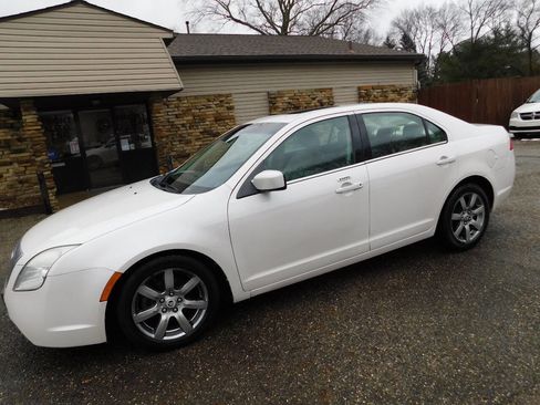 Used 2010 Mercury Milan Premier image 5