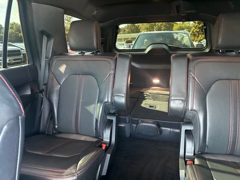 Used 2022 Ford Expedition Limited AWD/4WD image 5