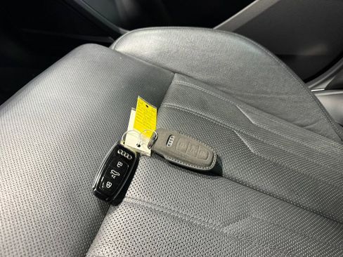 Used 2020 Audi A8 L 3.0T image 27