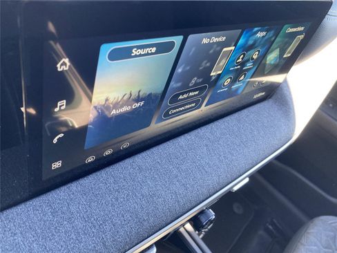 New 2026 Nissan Kicks SV image 14