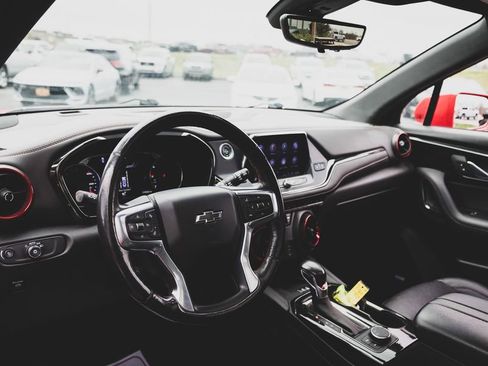 Used 2019 Chevrolet Blazer RS image 2