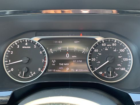 Used 2022 Nissan Pathfinder SL w/ Lighting Package (N92) AWD/4WD image 21