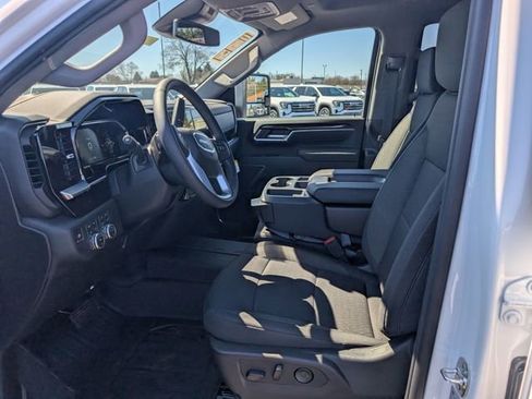 New 2026 GMC Sierra 2500 SLE w/ SLE Value Package; AWD/4WD image 12