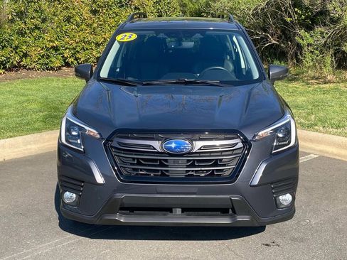Used 2023 Subaru Forester Limited AWD/4WD image 2