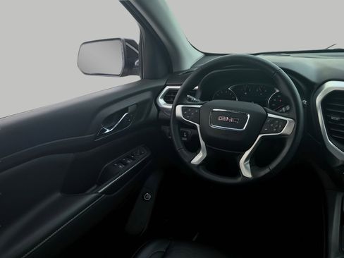 Used 2023 GMC Acadia SLT w/ Trailering Package image 5