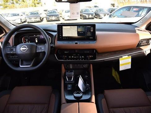 New 2026 Nissan Rogue Platinum image 8