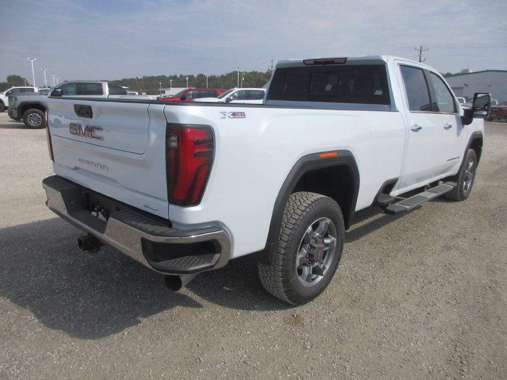 New 2026 GMC Sierra 3500 SLT w/ SLT Premium Package AWD/4WD image 5