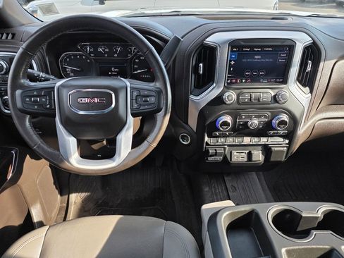 Used 2021 GMC Sierra 1500 SLT w/ X31 Off-Road Package image 13