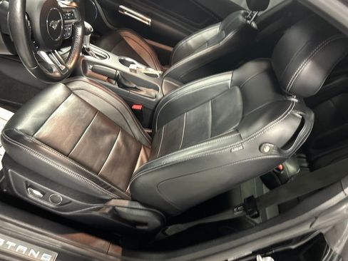 Used 2019 Ford Mustang GT Premium w/ Equipment Group 401A image 10