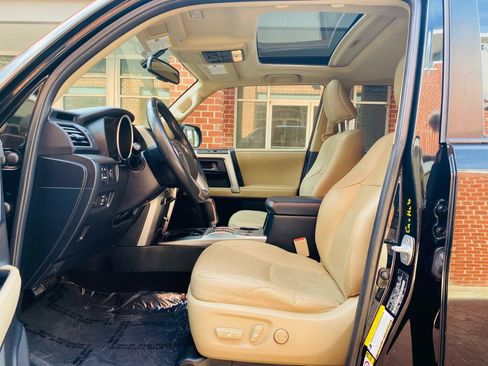 Used 2011 Toyota 4Runner Limited RWD image 5