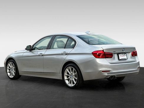 Used 2017 BMW 330i xDrive Sedan image 5