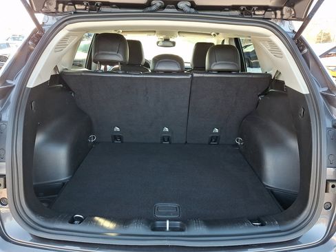 Used 2022 Jeep Compass Latitude image 18