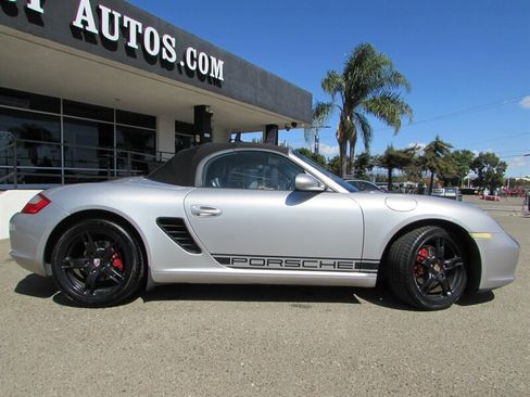 Used 2005 Porsche Boxster RWD image 8