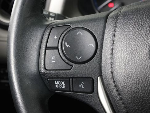 Used 2018 Toyota RAV4 XLE image 23