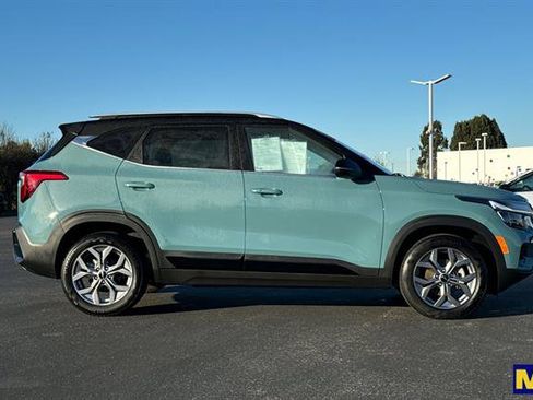 Used 2024 Kia Seltos S image 3