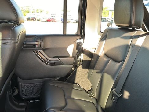 Used 2017 Jeep Wrangler Unlimited Sahara AWD/4WD image 56