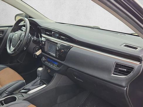 Used 2015 Toyota Corolla S image 18