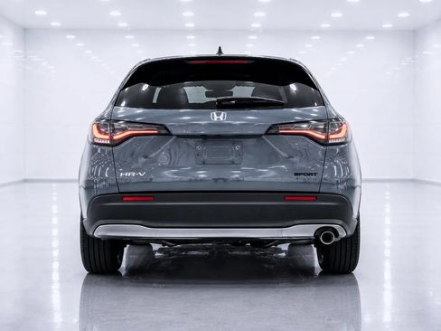 Used 2023 Honda HR-V Sport image 4