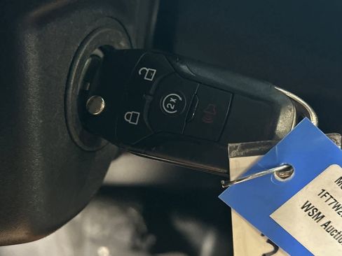 Used 2019 Ford F250 Lariat w/ Lariat Value Package image 24