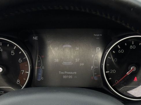 Used 2018 Jeep Compass Limited AWD/4WD image 17