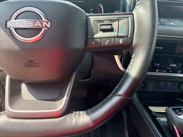 Used 2025 Nissan Rogue Platinum FWD image 24