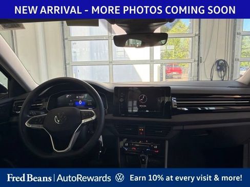 Certified 2025 Volkswagen Jetta S FWD image 11