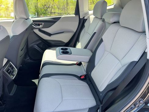 Used 2021 Subaru Forester Premium image 19