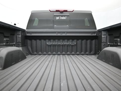 Used 2024 GMC Sierra 1500 Denali w/ Denali Reserve Package AWD/4WD image 7