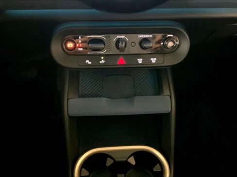 Used 2025 MINI Cooper Countryman SE w/ Comfort Package Max image 34