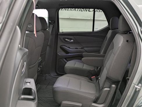 Used 2023 Chevrolet Traverse LT image 29