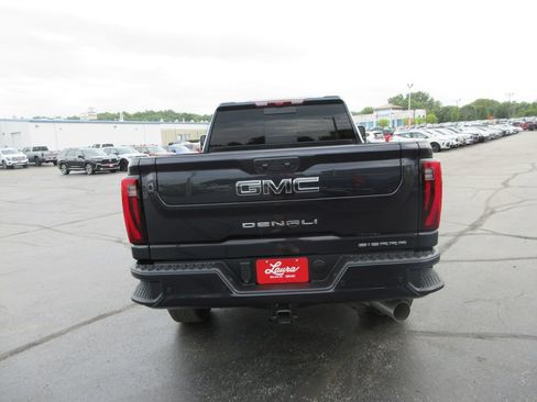Certified 2026 GMC Sierra 2500 Denali Ultimate w/ Max Trailering Package AWD/4WD image 7