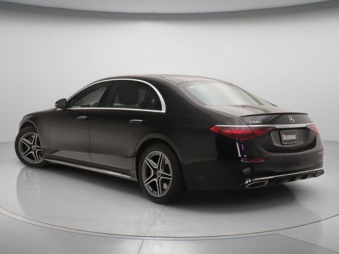 New 2026 Mercedes-Benz S 580 4MATIC Sedan image 2
