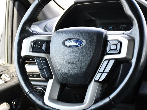 Used 2020 Ford F150 Lariat w/ Equipment Group 502A Luxury AWD/4WD image 25