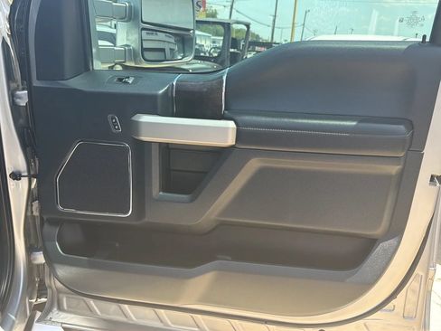 Used 2022 Ford F450 Lariat w/ Lariat Ultimate Package AWD/4WD image 16