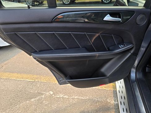 Used 2016 Mercedes-Benz GL 450 4MATIC w/ Premium I Package image 21