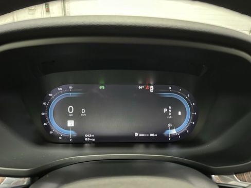 Used 2023 Volvo V60 B5 Cross Country Plus image 14