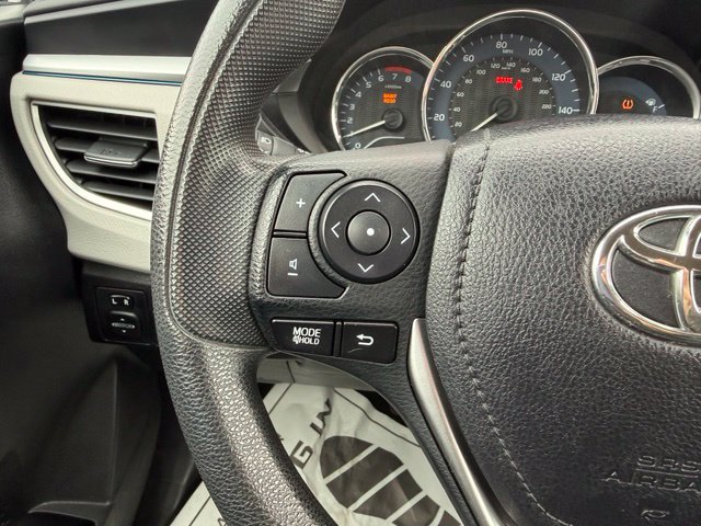 Used 2015 Toyota Corolla LE FWD image 21